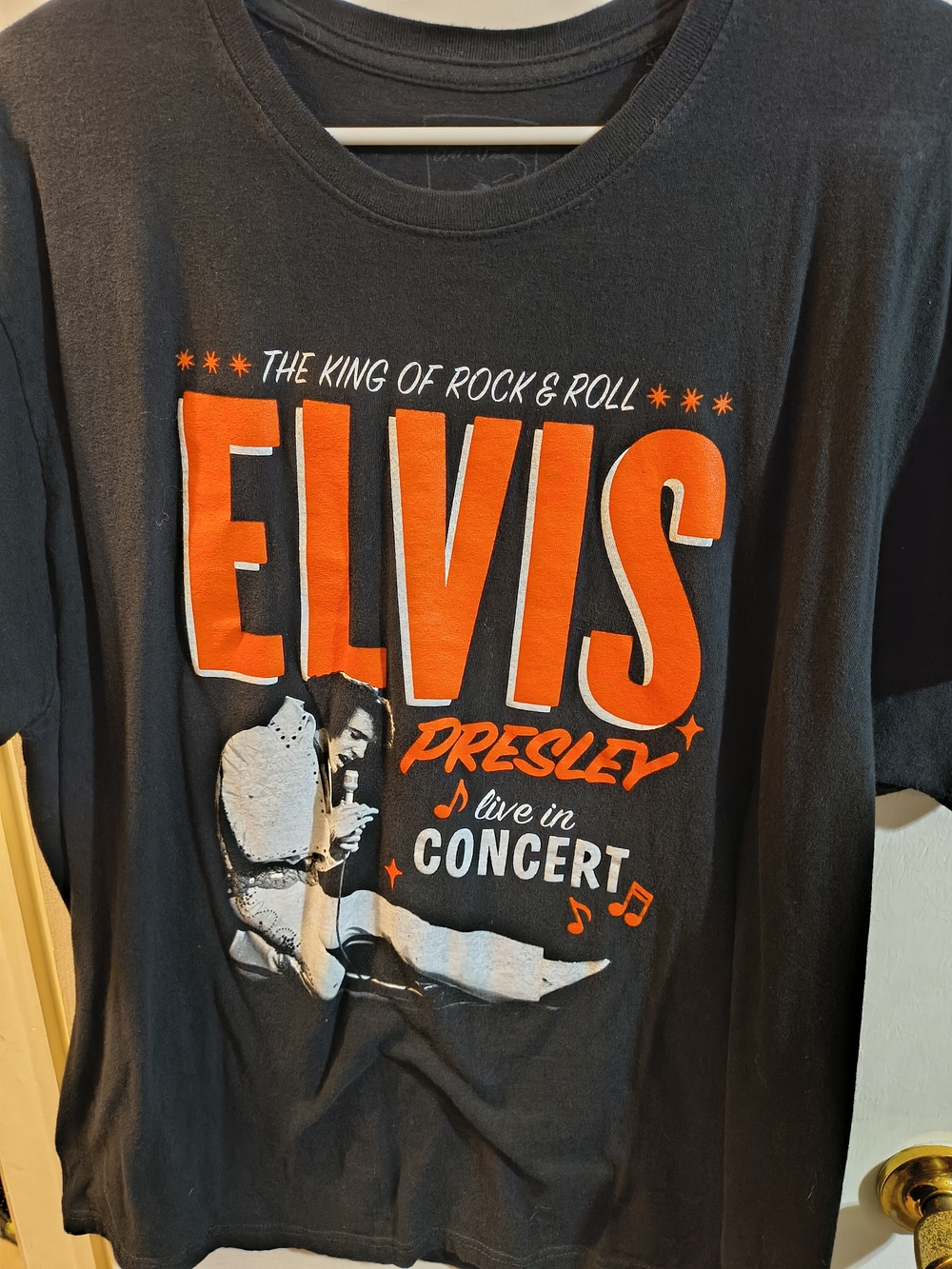 Elvis Presley Black Short Sleeve Graphic Tee